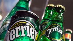 Paris – Elle commande un Perrier-rondelle et se voit facturer sa tranche de citron : « À ce rythme, on peut aussi facturer les glaçons ! »