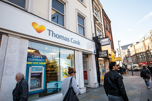 -Une succursale des agents de voyage Thomas Cook se trouve sur Islington High Street le 24 septembre 2018 à Londres, en Angleterre. Les actions de Thomas Cook ont chuté de 25% après que la société a annoncé une baisse de 15% de ses bénéfices sur une année complète, qu’elle attribue à la canicule de l’été. Photo de Jack Taylor / Getty Images.