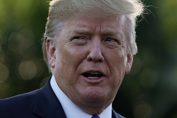 Après avoir rompu les négociations avec les talibans, Donald Trump a assuré que l'armée américaine avait durci son offensive contre le mouvement rebelle depuis l'attentat de jeudi.(Photo : Alex Wong/Getty Images)