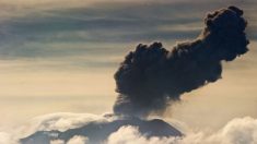 Pérou: explosions et nuées de cendres depuis le volcan Ubinas