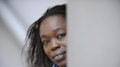 L’écrivaine sénégalaise Fatou Diome : « Je suis née libre […] Si je dis que je suis colonisée, j’invalide le travail de Senghor et Césaire »