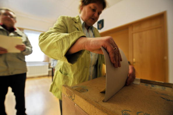 -La formation d'extrême droite qui chamboule le paysage politique depuis 2013, pourrait-être un succès à ses élections régionales. Photo JOHN MACDOUGALL / AFP / Getty Images.