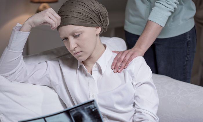 Les taux de cancer ont chuté à mesure que le tabagisme s'est démodé, mais la maladie est en train de devancer rapidement les maladies cardiaques comme principale cause de décès dans les pays à revenu élevé. (ESB Professional/Shutterstock)