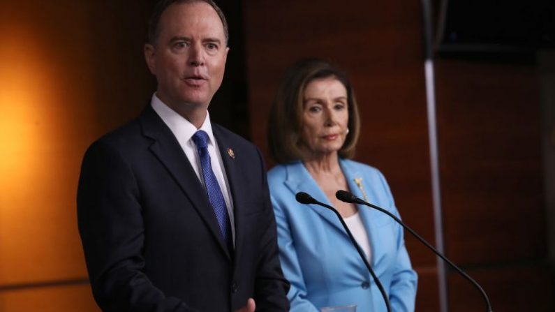 Campagne opaque des démocrates dirigée contre Donald Trump : que se cache-t-il derrière les contacts ukrainiens du député de gauche américain Adam Schiff ? (à gauche sur la photo) Win McNamee/Getty Images