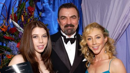 La fille de Tom Selleck a une carrière passionnante comme cavalière grâce à son merveilleux papa