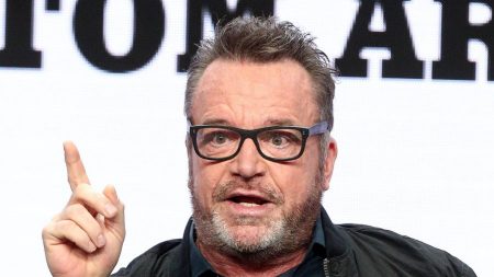 L’acteur Tom Arnold répond au tweet de Trump en faisant référence à l’assassinat de Kennedy