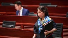 Hong Kong: la contestation continue, une ministre en visite à Londres agressée