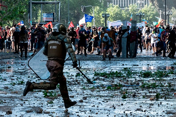 Accord historique au Chili pour réviser la Constitution héritée de Pinochet. Photo de PEDRO UGARTE / AFP via Getty Images.