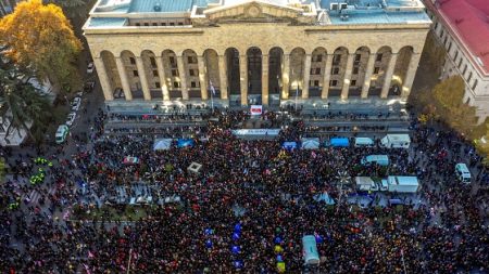 Géorgie: Washington et Bruxelles soutiennent les manifestants