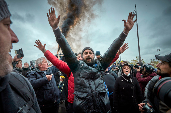 Manifestation de "gilets jaunes" le 16 novembre 2019 à Paris. (Kiran Ridley/Getty Images)