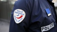 Un homme prend feu en tentant d’incendier une voiture de police