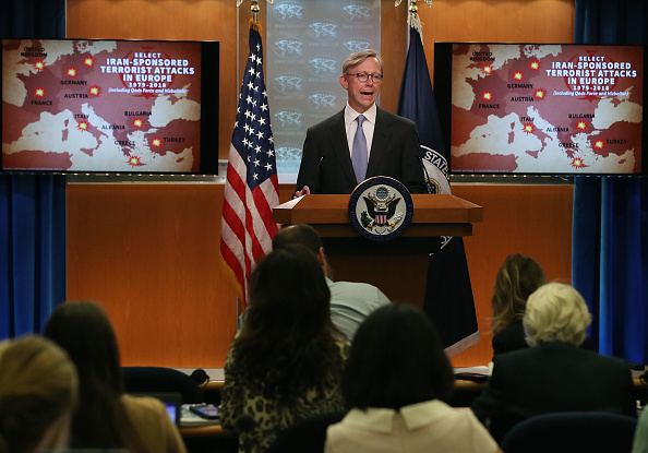 -Le directeur du département d'État chargé de la planification des politiques, Brian Hook, tient une réunion d'information sur l'Iran, le 2 juin 2018 à Washington, DC. Photo de Mark Wilson / Getty Images.