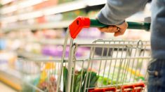 « Il pousse toujours le panier de courses » : le post d’une femme à propos de la façon dont un mari démontre son amour devient viral