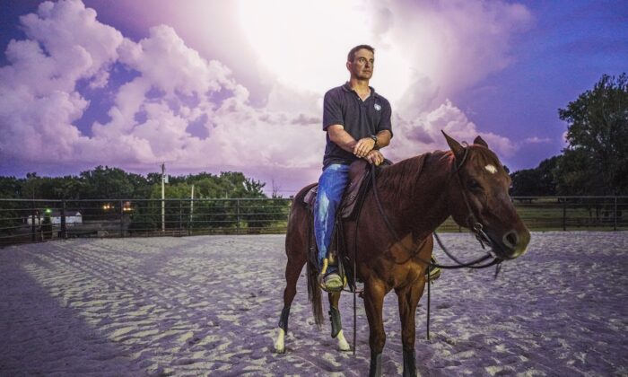 Patrick Benson est le cofondateur de War Horses for Veterans. L'organisation aide les anciens combattants à s'adapter à la vie civile. (Avec l'aimable autorisation de Joseph Williams)