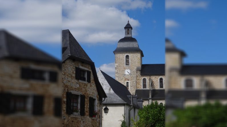 Les obsèques d'Élisa Pilarski ont été célébrées le 30 novembre à Rébénacq (Pyrénées-Atlantiques), le village où elle a grandi. 