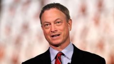 Gary Sinise offre une maison intelligente à un vétéran de l’Afghanistan ayant perdu ses 2 jambes