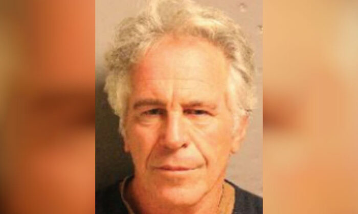 Jeffrey Epstein dans une photo de juillet 2019. (ministère de la Justice des États-Unis)