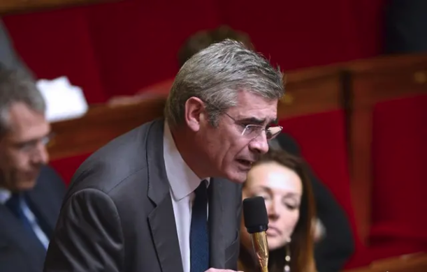 Jean-Charles Taugourdeau photographié le 20 novembre 2013 pendant une séance de questions au gouvernement à l’Assemblée nationale. Crédit : ERIC FEFERBERG/AFP via Getty Images.