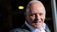 Anthony Hopkins révèle comment une seule question l’a convaincu de la présence de Dieu