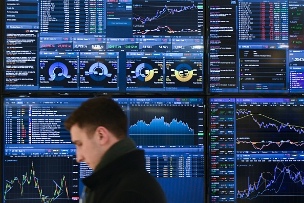 La nervosité est de retour chez les traders, notamment depuis un sondage publié mardi qui montre une érosion de l'avance des conservateurs sur les travaillistes. (Photo : DANIEL SORABJI/AFP via Getty Images)