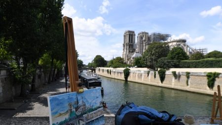 A Paris, le « cœur lourd » pour le premier Noël sans Notre-Dame