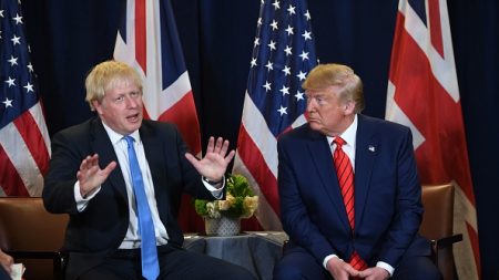 Trump fait l’éloge de Johnson mais ne veut pas se mêler des législatives