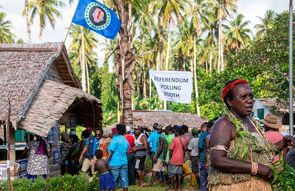 -L'archipel du Pacifique riche en ressources de Bougainville a lancé un référendum historique d'un mois le 23 novembre 2019 sur l'indépendance de la Papouasie-Nouvelle-Guinée, un vote qui pourrait créer la nouvelle nation du monde et inciter à un élan d'influence parmi les puissances régionales. Photo de NESS KERTON / AFP via Getty Images.