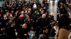 France: les syndicats à l’unisson dans la rue pour faire céder le gouvernement