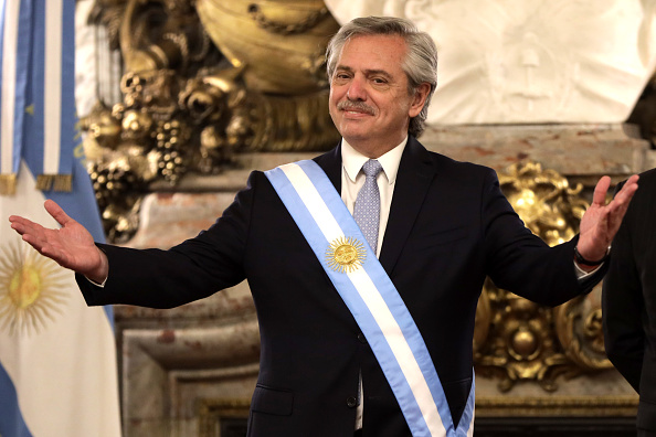 Le président de l'Argentine, Alberto Fernandez, lors de la  réception de dirigeants étrangers au Salon Blanco du Palais du gouvernement de Casa Rosada le 10 décembre 2019 à Buenos Aires, Argentine.(Photo : Tomas Cuesta/Getty Images)