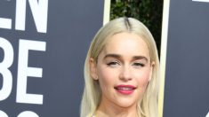 Emilia Clarke affirme que les hémorragies cérébrales qui ont mis sa vie en danger sont «une bonne chose»