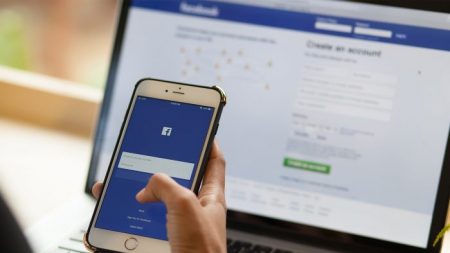 Une mère au cœur brisé appelle à la gentillesse dans un message Facebook, après que son enfant roux de 3 ans a été intimidé dans un autobus