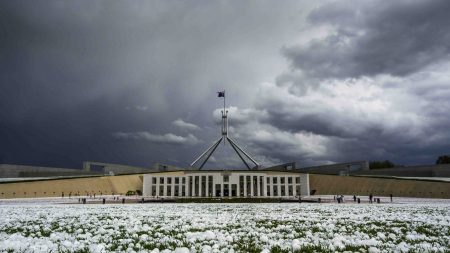 Des grêlons de la taille d’une balle de golf frappent la capitale australienne lors d’une violente tempête