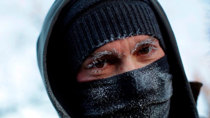 Une vague de froid extrême touche la région de l'Alberta au Canada. (JOSHUA LOTT/AFP via Getty Images)