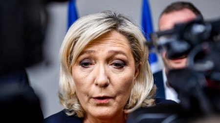 Marine Le Pen juge « très décevant » que L’Oréal suive des « revendications racialistes »