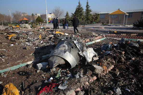 Le Boeing 737 ukrainien s'est écrasé près de l'aéroport Imam Khomeini à Téhéran (Iran) le matin du 8 janvier 2020. 176 passagers sont décédés. (Photo : -/AFP via Getty Images)