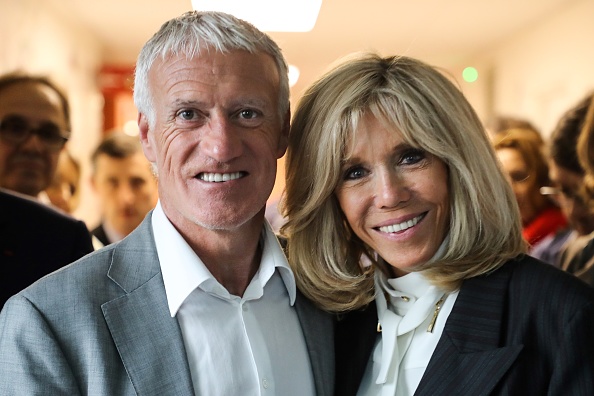 Didier Deschamps et Brigitte Macron lancent la 31e édition de l'opération de collecte de fonds "Pièces Jaunes", destinée à améliorer la vie des enfants hospitalisés. (Photo : LUDOVIC MARIN/AFP via Getty Images)