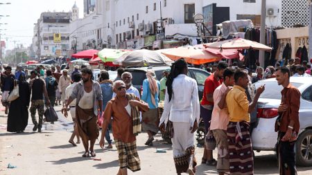 Yémen: plus de 100 morts dans une attaque contre les troupes propouvoir