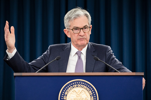 Le président du Federal Reserve Board, Jerome Powell, prend la parole lors d'une conférence de presse après une réunion du Federal Open Market Committee le 29 janvier 2020 à Washington, DC. (Photo : Samuel Corum/Getty Images)