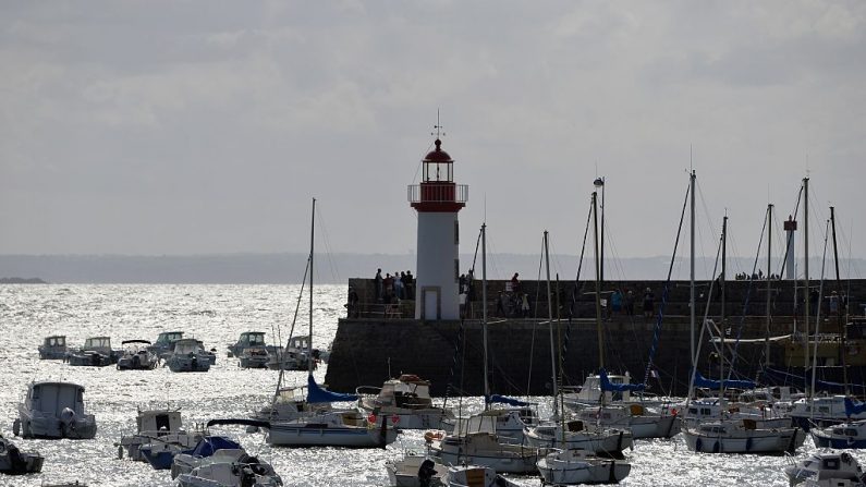 Le port d'Erquy dans la baie de Saint-Brieuc dans les Cotes d'Armor en Bretagne (MIGUEL MEDINA/AFP via Getty Images)