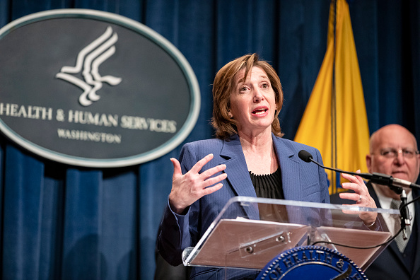 La directrice du Centre national d'immunisation et des maladies respiratoires, Nancy Messonnier, prend la parole lors d'une conférence de presse au ministère de la Santé et des Services sociaux sur la réponse de la santé publique au coronavirus à Washington, DC. (Photo : Samuel Corum/Getty Images)