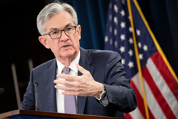 Le président du Federal Reserve Board, Jerome Powell, prend la parole lors d'une conférence de presse après une réunion du Federal Open Market Committee le 29 janvier 2020 à Washington, DC. (Photo : Samuel Corum/Getty Images)