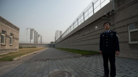 Le coronavirus se propage dans les prisons chinoises ; les gardiens sont tenus de garder le silence