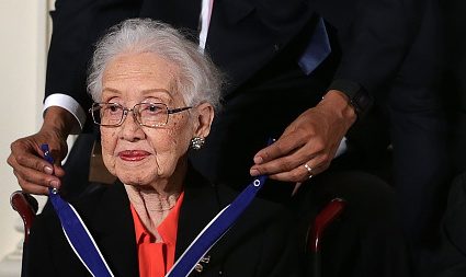 Espace : la mathématicienne Katherine Johnson, pionnière des missions Mercury et Apollo, est décédée