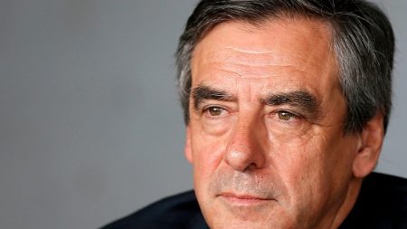 Guerre en Ukraine : François Fillon va démissionner de ses mandats russes