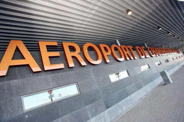 -Illustration- Une vue du terminal de l'aéroport de Charleroi, le patient âgé d'une quarantaine d'années est rentré d'Italie "au début de la semaine". Photo VIRGINIE LEFOUR / AFP via Getty Images.