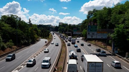 Montpellier : sur une autoroute à 90 km/h, il roule à 207 km/h et sans permis