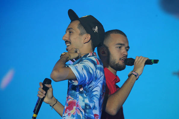 Les frères rappeurs BIGFLO & OLI. (Photo : XAVIER LEOTY/AFP via Getty Images)