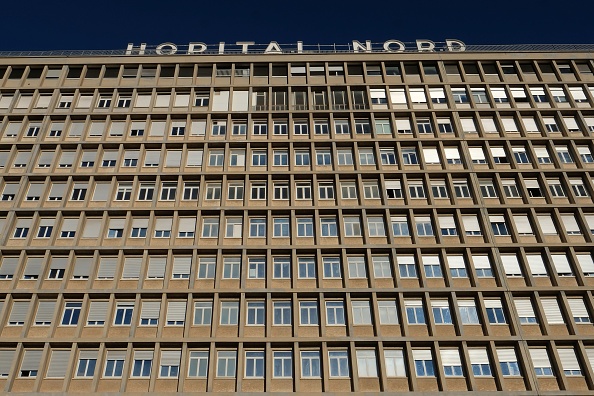 Vue de l'hôpital Nord à Marseille. Photo d'illustration. Crédit :  BORIS HORVAT/AFP via Getty Images.