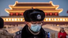 Le régime chinois met l’accent sur la menace des cas de coronavirus importés dans le dernier récit des médias d’État