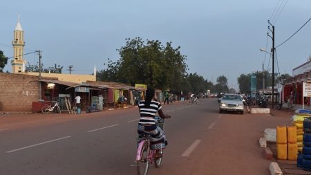 Premier décès du coronavirus en Afrique subsaharienne, l’OMS sonne l’alerte